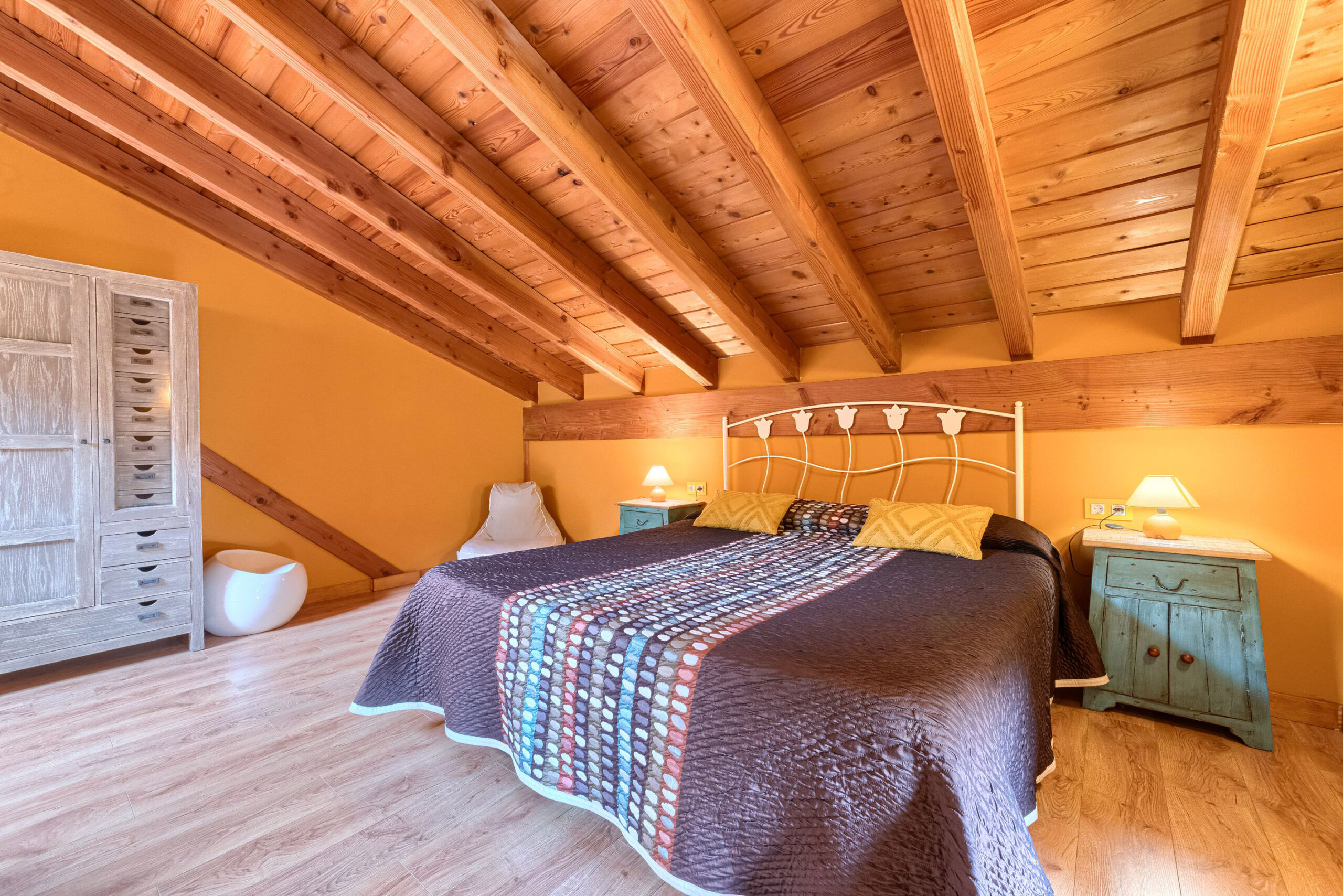 Suit Doble con zona de descanso privada y baño propio